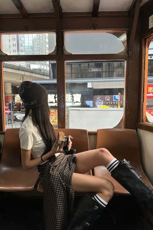 WARDEN EDGE Cropped Crew Neck Tee