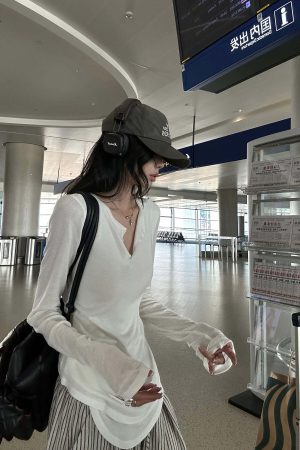 WARDEN EDGE Cutout Layered Long Sleeve Tee