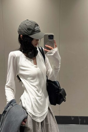 WARDEN EDGE Cutout Layered Long Sleeve Tee