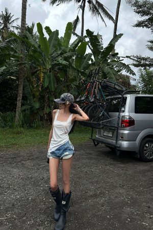WARDEN EDGE Distressed Denim Shorts with Folded Hem & Ring Stitch