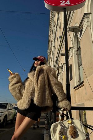 WARDEN EDGE Embroidered Patch Detail Shorts