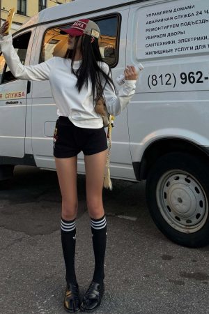 WARDEN EDGE Embroidered Patch Detail Shorts