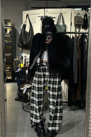 WARDEN EDGE Faux Fur Contrast-Layered Jacket