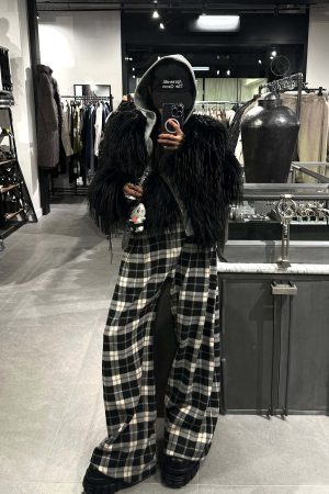 WARDEN EDGE Faux Fur Contrast-Layered Jacket