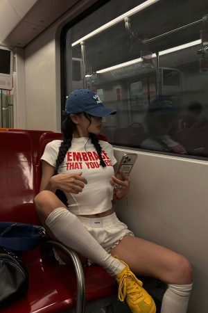 WARDEN EDGE Fitted Cropped T-Shirt