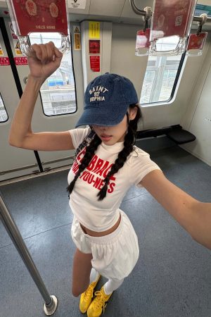 WARDEN EDGE Fitted Cropped T-Shirt