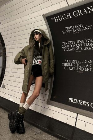 WARDEN EDGE Graphic Print Oversized T-Shirt