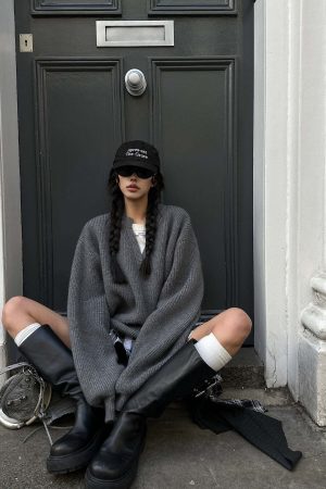 WARDEN EDGE Grey Knit Pullover & Asymmetrical Plaid Skirt Set