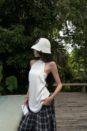 WARDEN EDGE Halter Neck Layered Crop Top Set