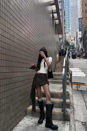 WARDEN EDGE Irregular Plaid A-Line Skirt