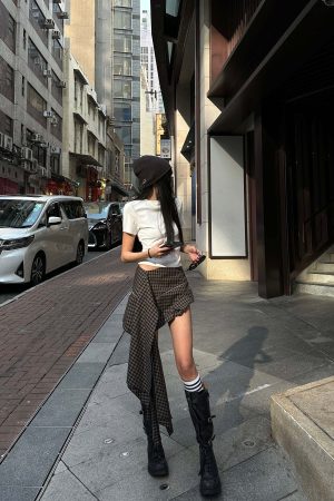 WARDEN EDGE Irregular Plaid A-Line Skirt