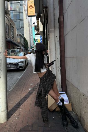 WARDEN EDGE Irregular Plaid A-Line Skirt