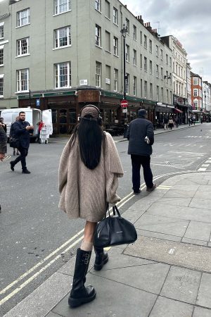 WARDEN EDGE Knitted Cardigan & Scarf Set