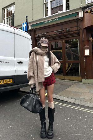 WARDEN EDGE Knitted Cardigan & Scarf Set