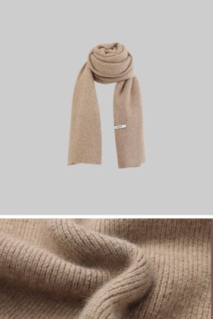 WARDEN EDGE Knitted Cardigan & Scarf Set