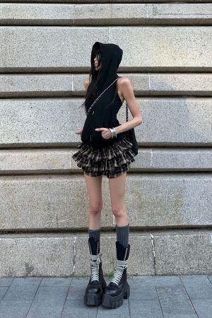 WARDEN EDGE Layered Mini Skirt with Drawstring Detail