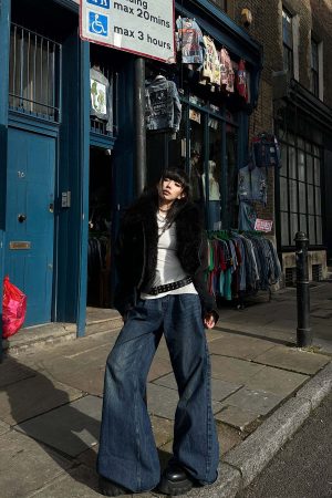 WARDEN EDGE Loose-Fit Jeans