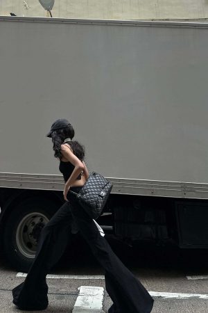 WARDEN EDGE Low-Waist Flared Trousers