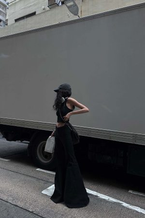 WARDEN EDGE Low-Waist Flared Trousers