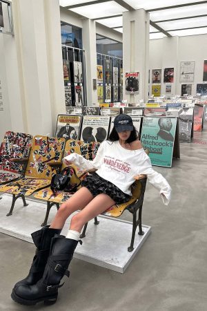 WARDEN EDGE Off-Shoulder Cropped Long Sleeve Tee with Asymmetric Hem