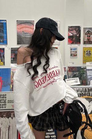 WARDEN EDGE Off-Shoulder Cropped Long Sleeve Tee with Asymmetric Hem