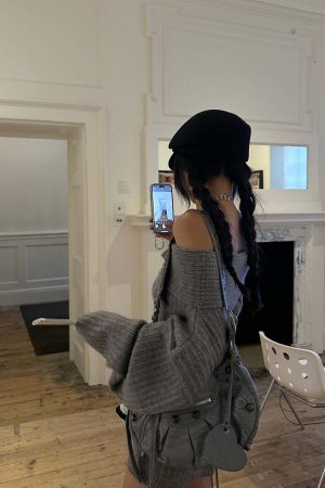 WARDEN EDGE Off-Shoulder Knit Sweater and Shorts Set