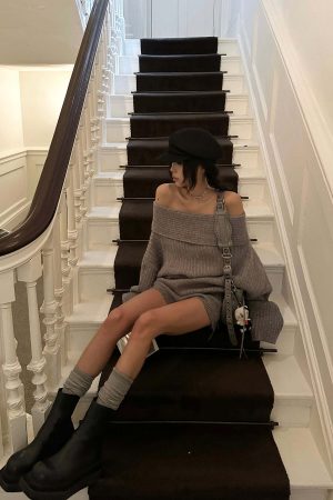 WARDEN EDGE Off-Shoulder Knit Sweater and Shorts Set