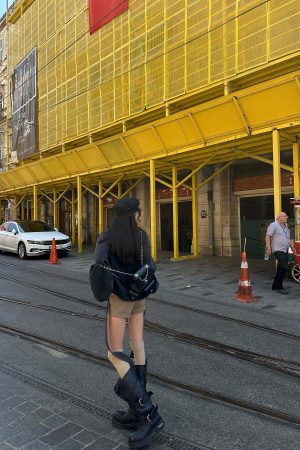 WARDEN EDGE Oversized Graphic Sweatshirt with Vintage Campbell Print and Strap Hem Detail