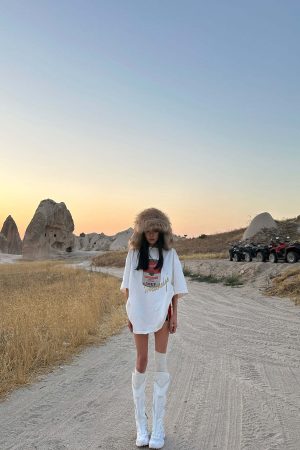 WARDEN EDGE Oversized Graphic T-Shirt with Soup Can Print