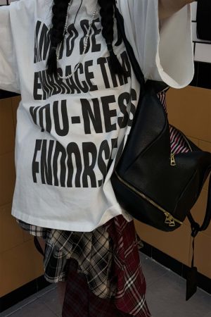 WARDEN EDGE Oversized Graphic Tee