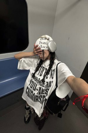 WARDEN EDGE Oversized Graphic Tee