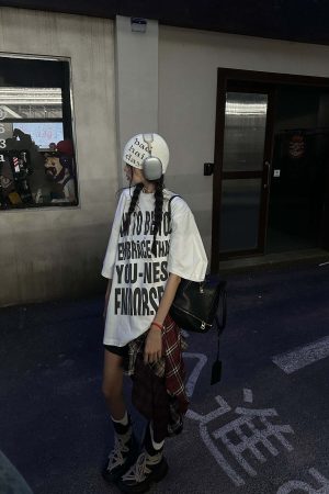 WARDEN EDGE Oversized Graphic Tee