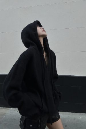 WARDEN EDGE Oversized Hooded Knit Sweater