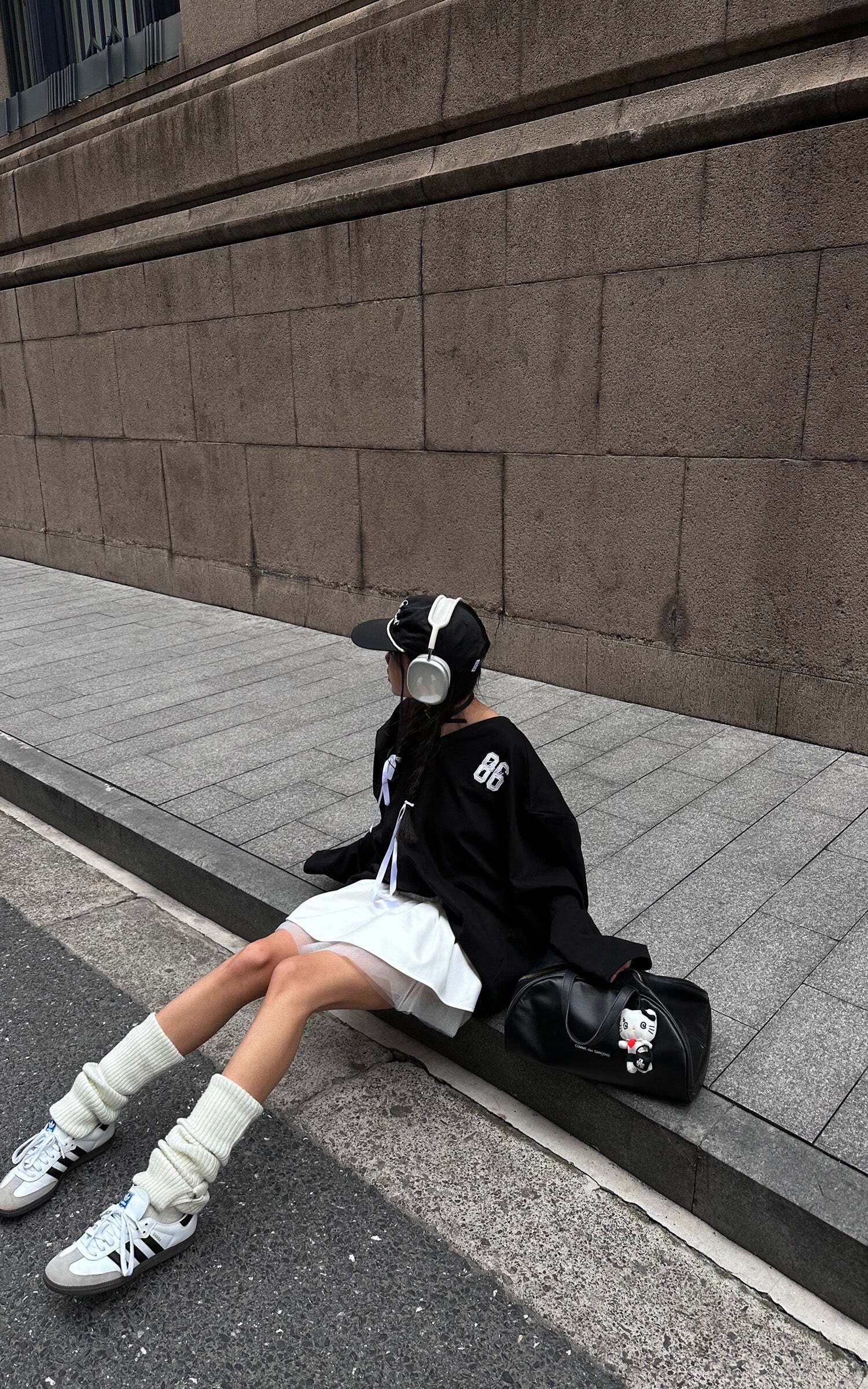 WARDEN EDGE Oversized Hoodie with Ribbon Details WARDEN EDGE Oversized Hoodie with Ribbon Details