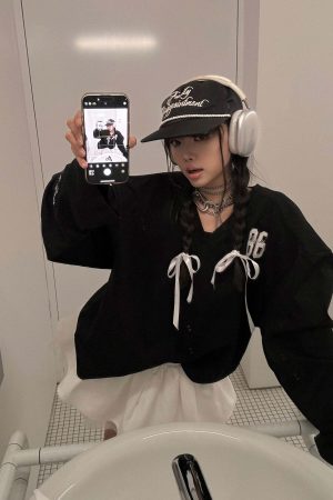 WARDEN EDGE Oversized Hoodie with Ribbon Details