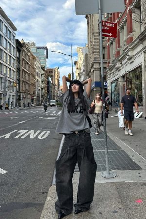 WARDEN EDGE Oversized Knit Sweater with Drop Shoulders