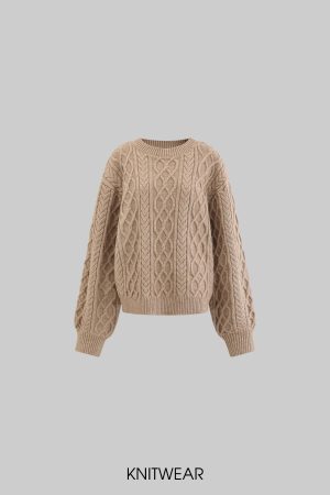WARDEN EDGE Oversized Knitwear Set with Scar