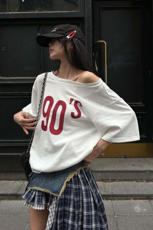 WARDEN EDGE Oversized Off-Shoulder Tee