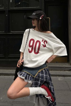 WARDEN EDGE Oversized Off-Shoulder Tee