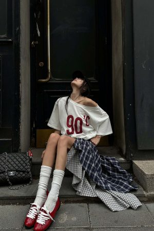 WARDEN EDGE Oversized Off-Shoulder Tee