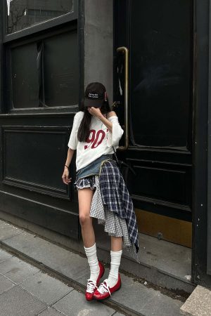 WARDEN EDGE Oversized Off-Shoulder Tee