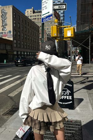 WARDEN EDGE Oversized White Shirt with Embroidery Detail