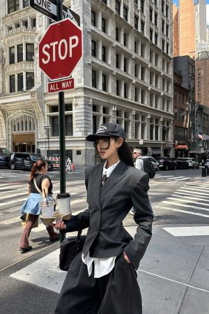 WARDEN EDGE Pinstripe Suit Set with Blazer Shirt and Wide Trousers