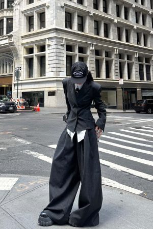 WARDEN EDGE Pinstripe Wide-Leg Trousers