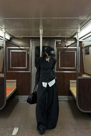 WARDEN EDGE Pinstripe Wide-Leg Trousers