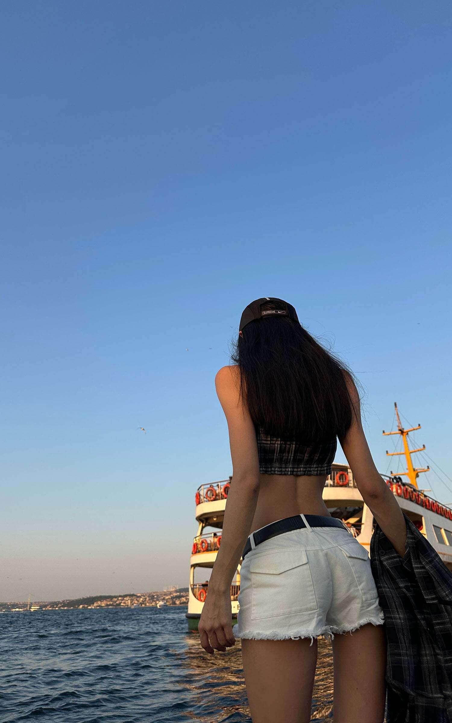 WARDEN EDGE Raw Hem Denim Shorts with Low Rise Cut and Back Flap Pockets WARDEN EDGE Raw Hem Denim Shorts with Low Rise Cut and Back Flap Pockets