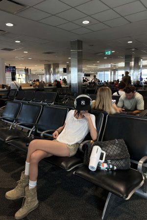 WARDEN EDGE Scoop Neck Graphic Tee Slim Fit