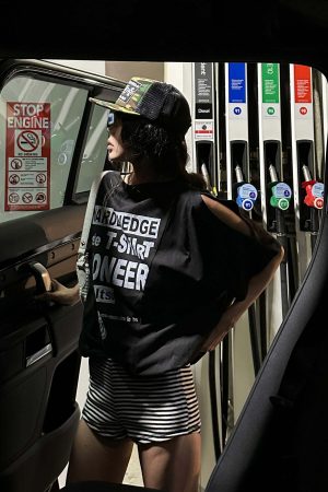 WARDEN EDGE Slashed Shoulder Graphic T-Shirt