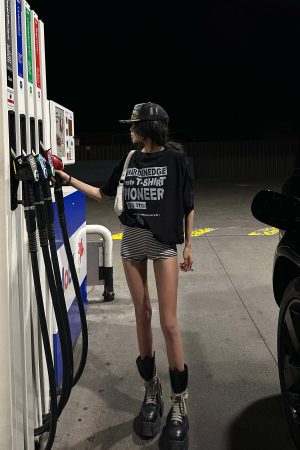 WARDEN EDGE Slashed Shoulder Graphic T-Shirt