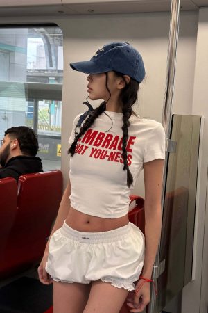 WARDEN EDGE White Bloom Shorts